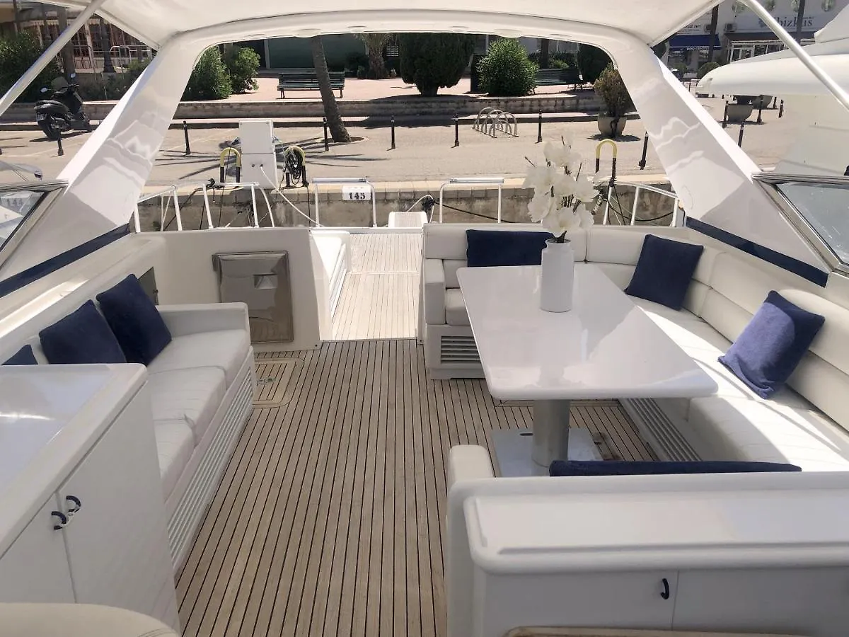 Home Sweet Boat - Chambres D'Hotes Empuriabrava Botel
