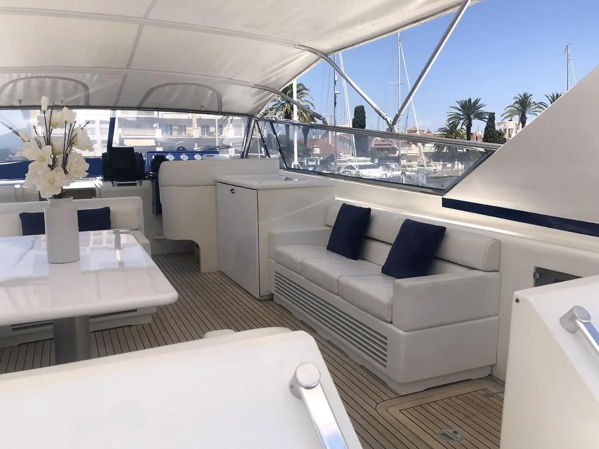 Home Sweet Boat - Chambres D'Hotes Empuriabrava Spain