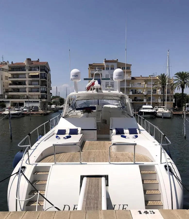 Home Sweet Boat - Chambres D'Hotes エンプリアブラバ